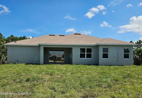 571 Fondulac Street SW Palm Bay FL 32908