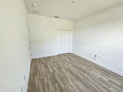 571 Fondulac Street SW Palm Bay FL 32908