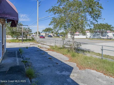 2814 S Harbor City Boulevard Melbourne FL 32901