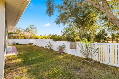 1684 Las Palmos Drive SW Palm Bay FL 32908