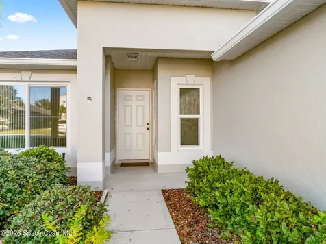 1684 Las Palmos Drive SW Palm Bay FL 32908