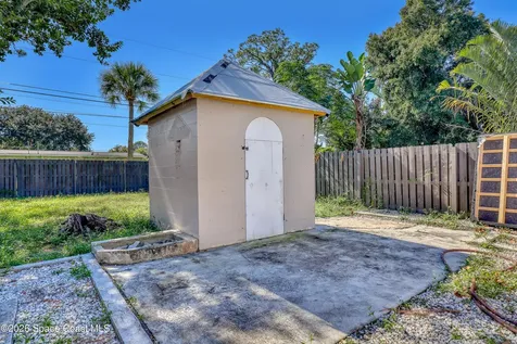 1051 Grove Avenue Cocoa FL 32922