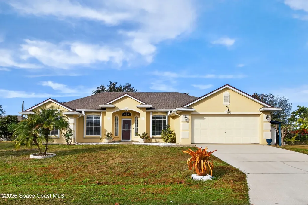 276 Taunton Road SW Palm Bay FL 32908