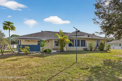 276 Taunton Road SW Palm Bay FL 32908