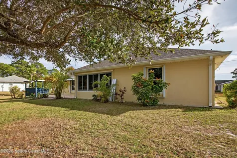 276 Taunton Road SW Palm Bay FL 32908