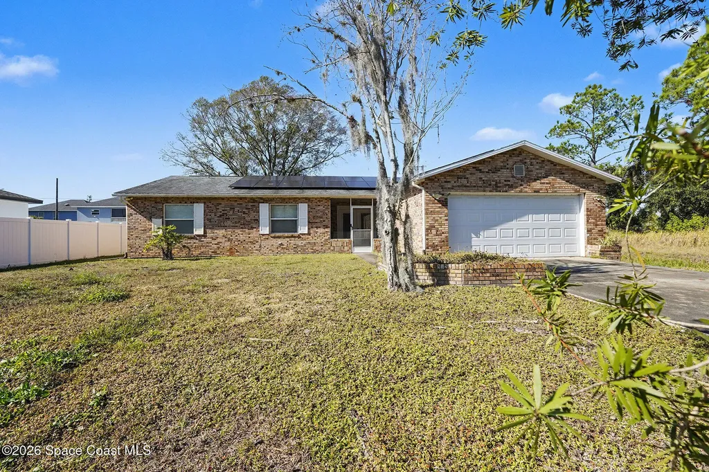 126 Hurtig Avenue NW Palm Bay FL 32907