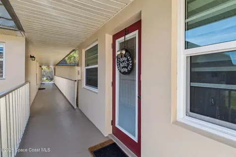 25 Vista Gardens Trail Vero Beach FL 32962