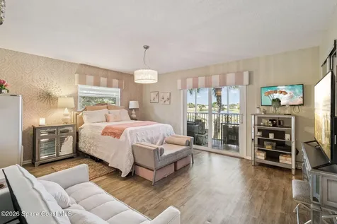 25 Vista Gardens Trail Vero Beach FL 32962