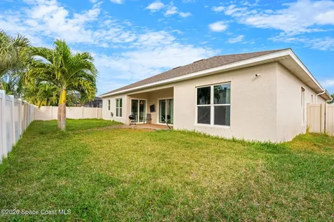 4065 Negal Circle Melbourne FL 32901