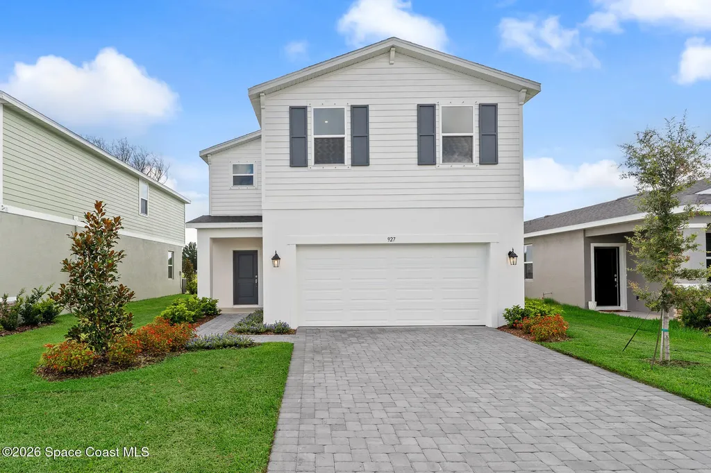 927 Castleford Avenue NE Palm Bay FL 32905