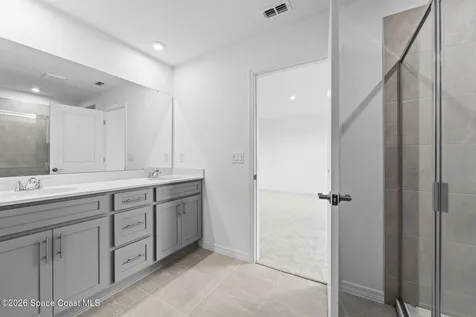 927 Castleford Avenue NE Palm Bay FL 32905