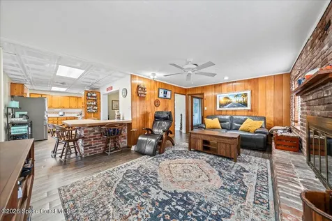 2123 N Indian River Drive Cocoa FL 32922