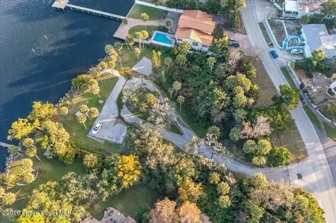 2123 N Indian River Drive Cocoa FL 32922