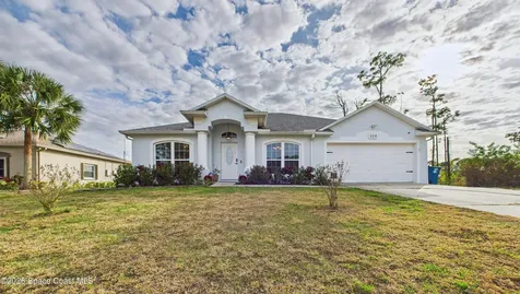 324 Brookedge Street NE Palm Bay FL 32907
