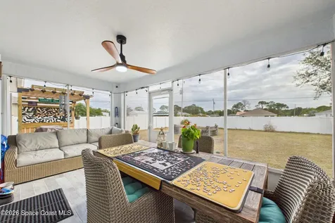 324 Brookedge Street NE Palm Bay FL 32907
