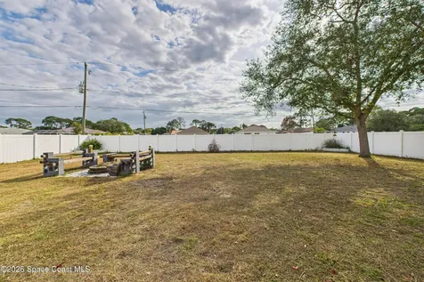 324 Brookedge Street NE Palm Bay FL 32907