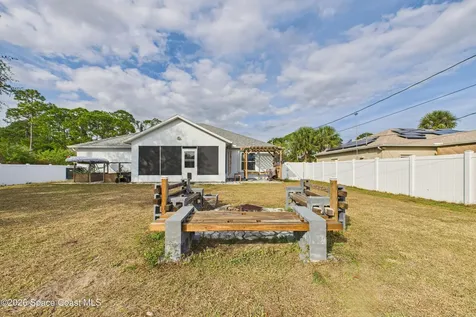 324 Brookedge Street NE Palm Bay FL 32907