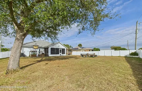324 Brookedge Street NE Palm Bay FL 32907