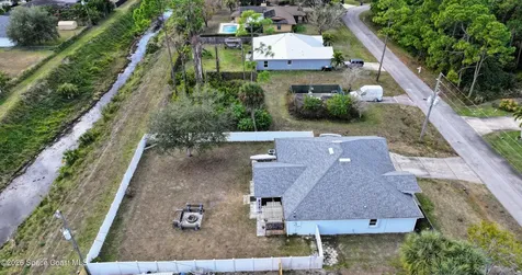 324 Brookedge Street NE Palm Bay FL 32907