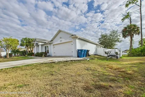 324 Brookedge Street NE Palm Bay FL 32907