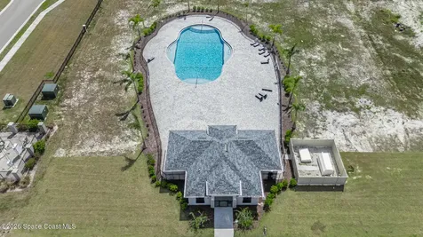 2792 Pinwherry Street NW Palm Bay FL 32907
