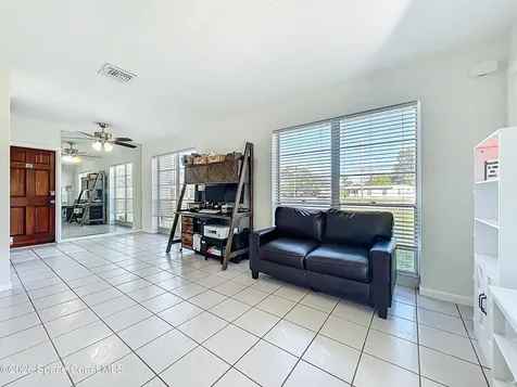1090 Bianca Drive NE Palm Bay FL 32905