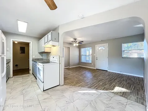 1509 Bon Air Plaza Titusville FL 32780