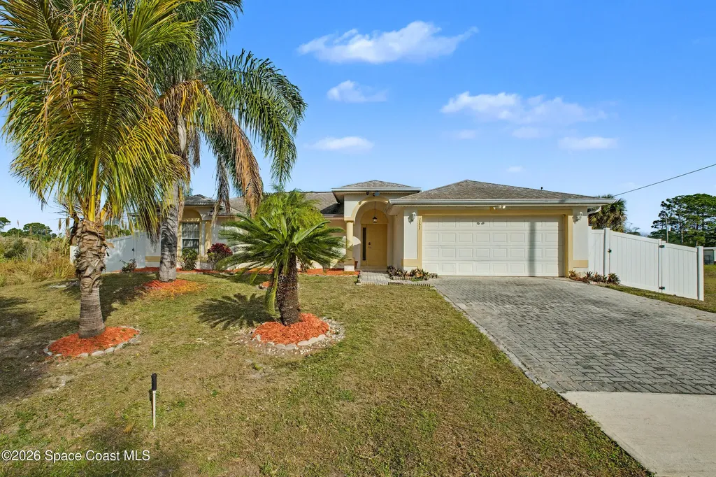 1175 Altamira Street NW Palm Bay FL 32907