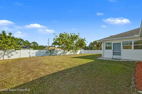 1175 Altamira Street NW Palm Bay FL 32907