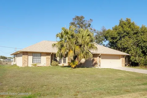 1843 Ardmore Street NE Palm Bay FL 32907