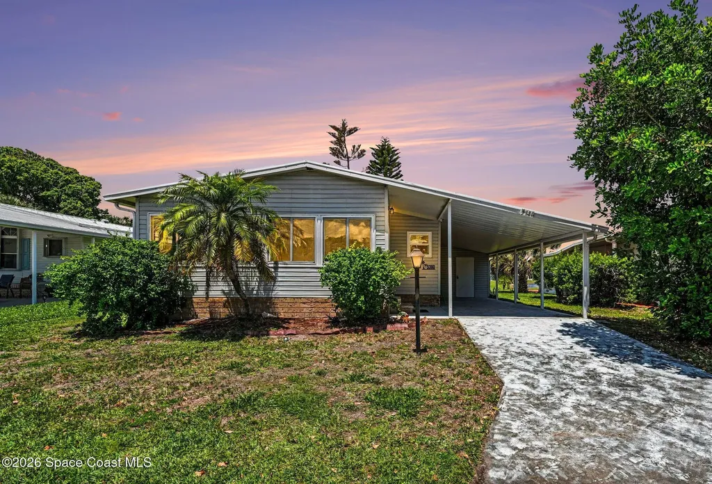 5380 Bannock Street Micco FL 32976