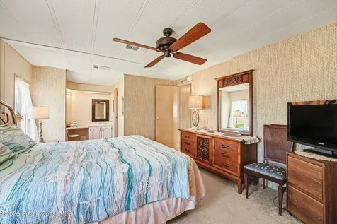 5380 Bannock Street Micco FL 32976