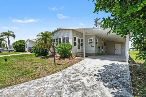5380 Bannock Street Micco FL 32976