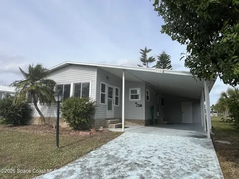 5380 Bannock Street Micco FL 32976
