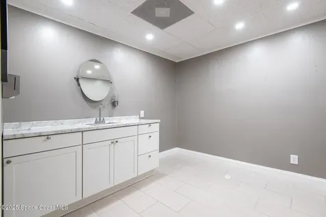 315 E Strawbridge Avenue Melbourne FL 32901
