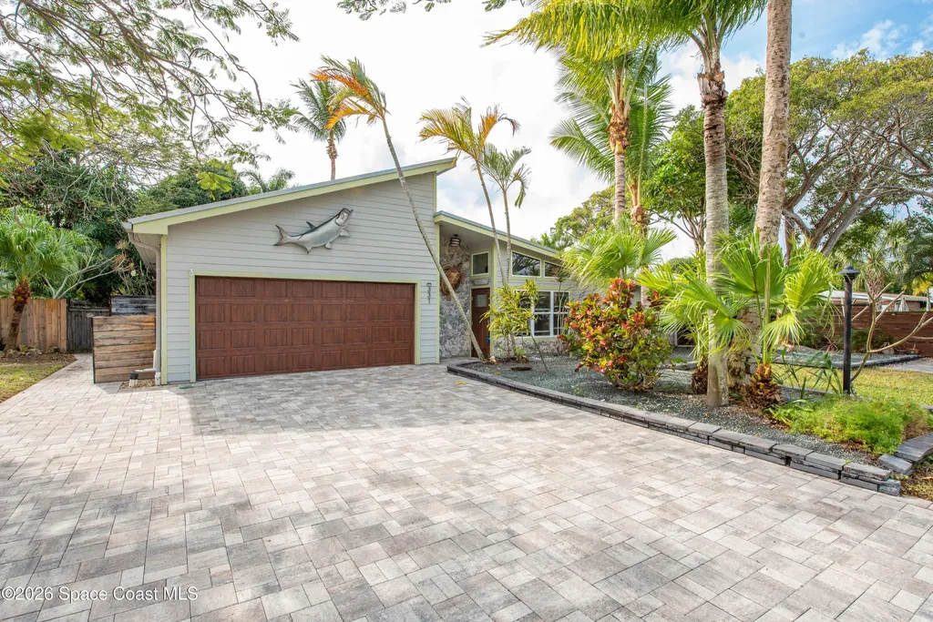 331 Avenida Del Sol Avenue Indialantic FL 32903