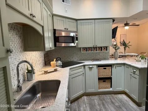 331 Avenida Del Sol Avenue Indialantic FL 32903