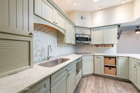 331 Avenida Del Sol Avenue Indialantic FL 32903