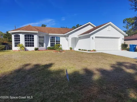 219 Aladdin Street NE Palm Bay FL 32907