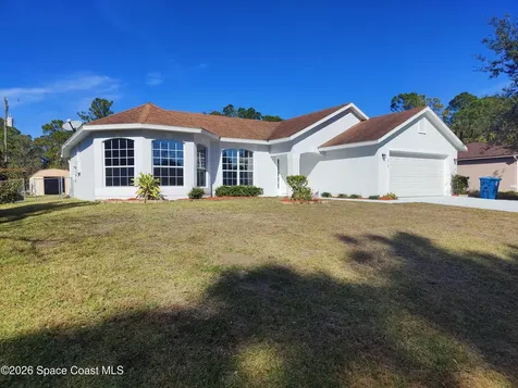 219 Aladdin Street NE Palm Bay FL 32907