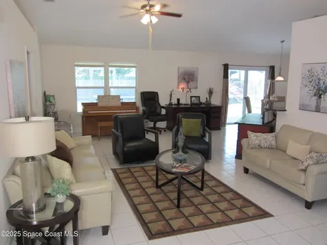 1422 Kaslo Circle NW Palm Bay FL 32907