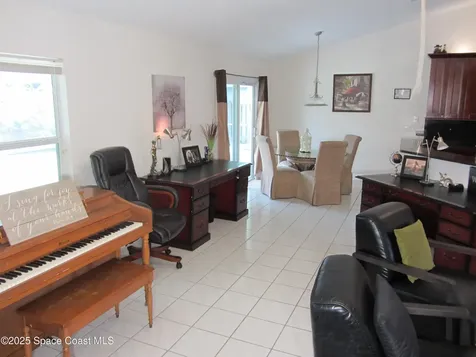 1422 Kaslo Circle NW Palm Bay FL 32907