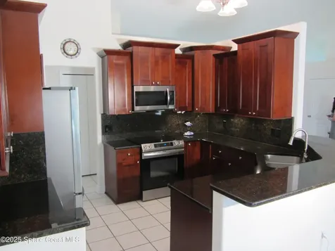 1422 Kaslo Circle NW Palm Bay FL 32907