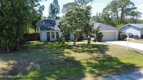 1422 Kaslo Circle NW Palm Bay FL 32907