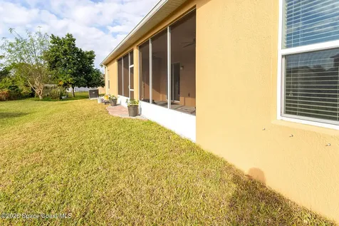 584 L M Davey Lane Titusville FL 32780