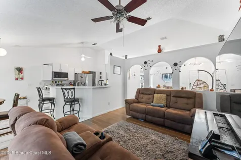 398 Taunton Road SW Palm Bay FL 32908