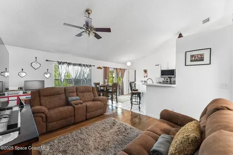 398 Taunton Road SW Palm Bay FL 32908