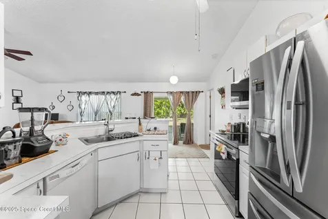 398 Taunton Road SW Palm Bay FL 32908