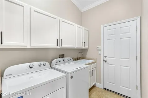 8033 Kingswood Way Melbourne FL 32940