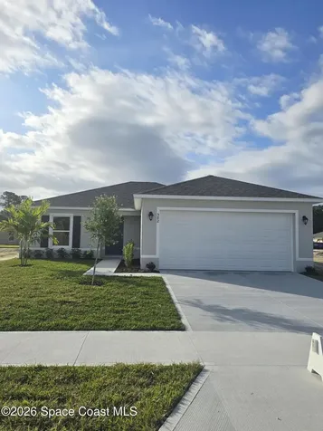 582 SW Richmond Circle SW Palm Bay FL 32908